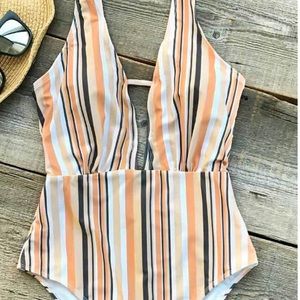 Make Unique Stripe One-piece Swimsuit